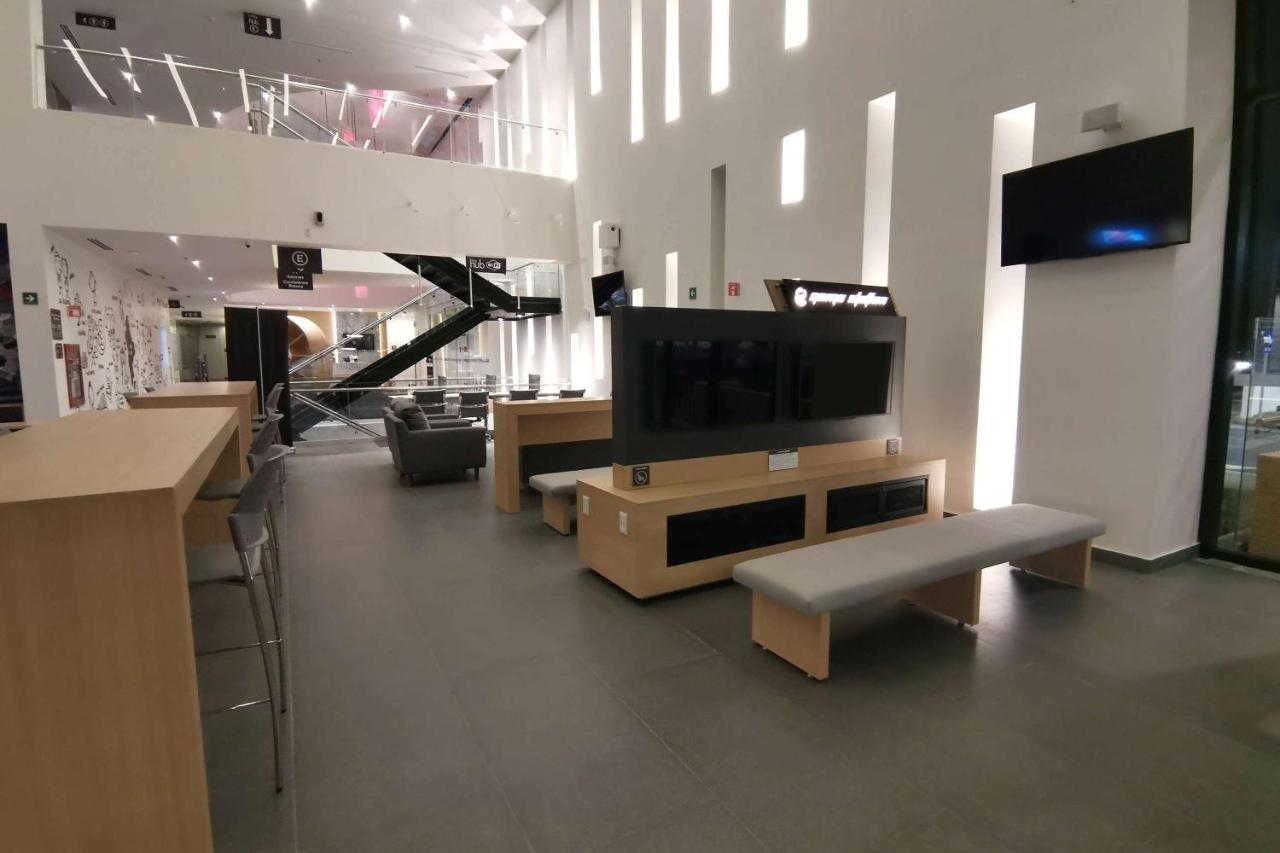 Ramada Encore By Wyndham Guadalajara Aeropuerto Las Pintas ภายนอก รูปภาพ