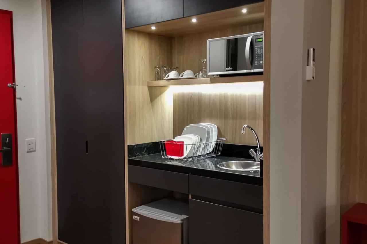 Ramada Encore By Wyndham Guadalajara Aeropuerto Las Pintas ภายนอก รูปภาพ