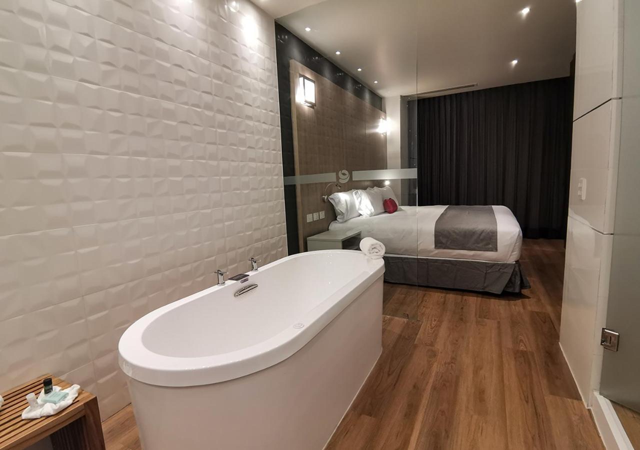 Ramada Encore By Wyndham Guadalajara Aeropuerto Las Pintas ภายนอก รูปภาพ