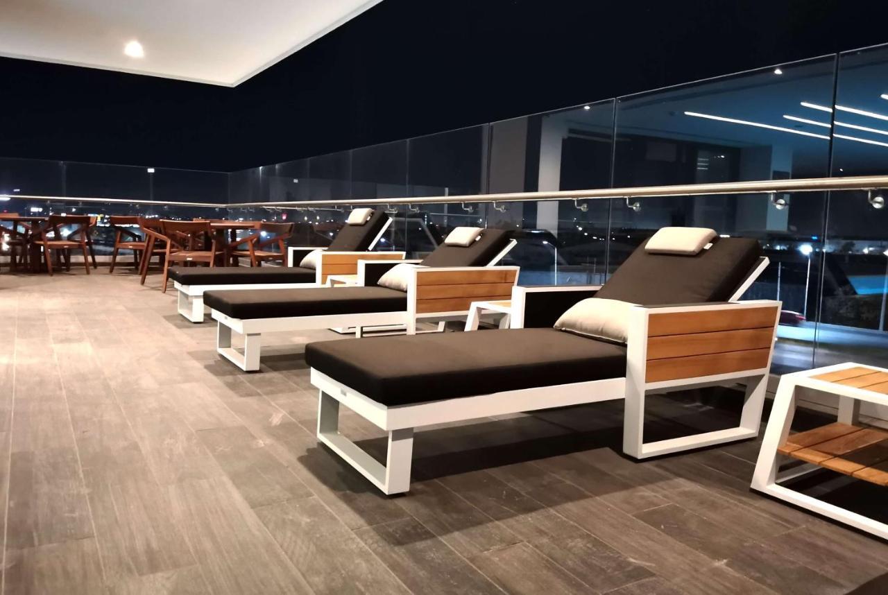 Ramada Encore By Wyndham Guadalajara Aeropuerto Las Pintas ภายนอก รูปภาพ