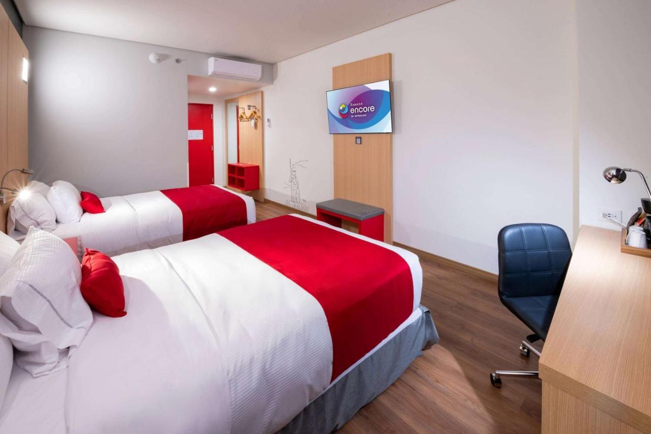Ramada Encore By Wyndham Guadalajara Aeropuerto Las Pintas ภายนอก รูปภาพ