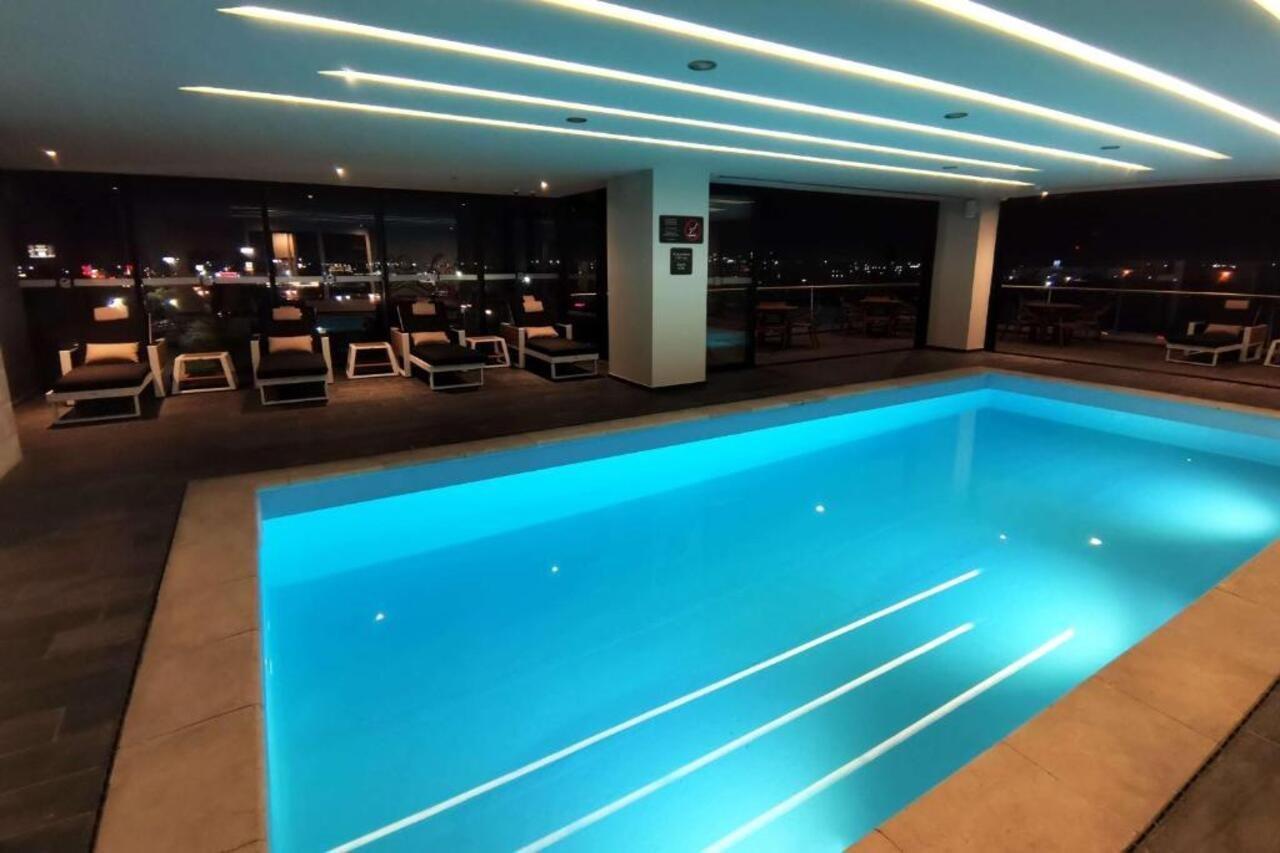 Ramada Encore By Wyndham Guadalajara Aeropuerto Las Pintas ภายนอก รูปภาพ