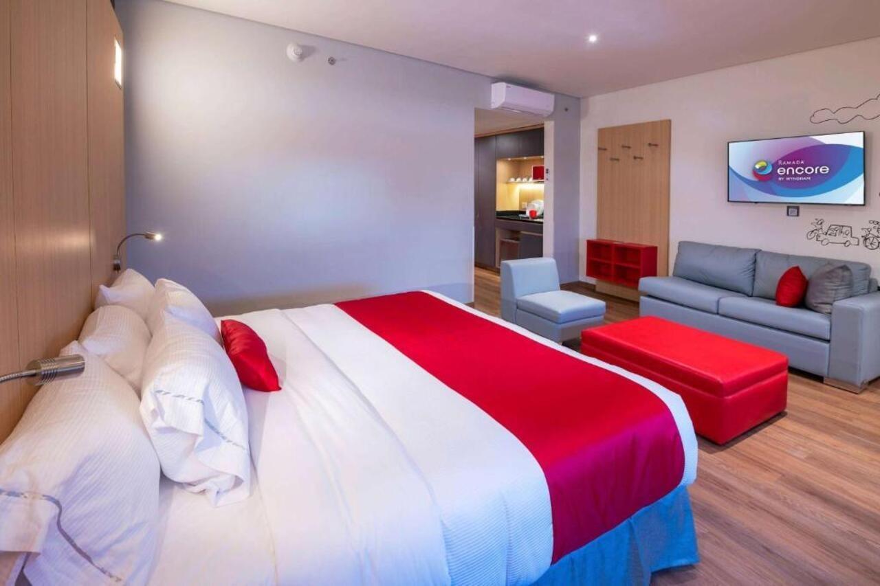 Ramada Encore By Wyndham Guadalajara Aeropuerto Las Pintas ภายนอก รูปภาพ