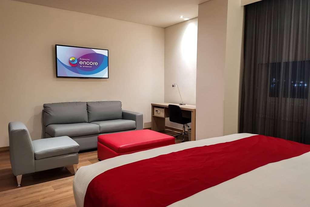 Ramada Encore By Wyndham Guadalajara Aeropuerto Las Pintas ห้อง รูปภาพ