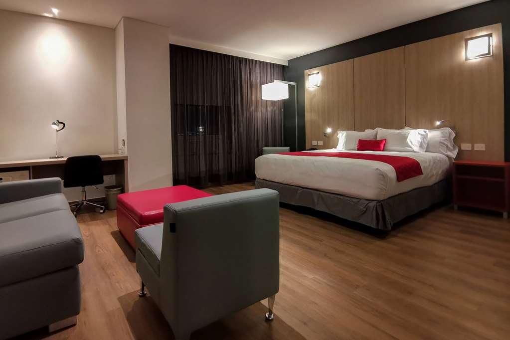 Ramada Encore By Wyndham Guadalajara Aeropuerto Las Pintas ห้อง รูปภาพ